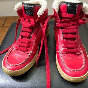 Vintage 90’s Gucci “unisex” Red Boots EU size men’s 6 us woman 7-8 fleece top
